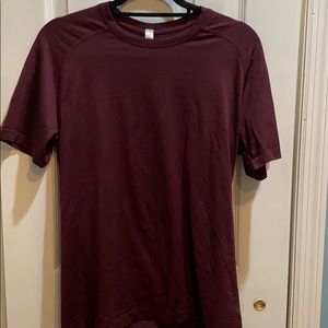 Maroon lululemon short sleeve
